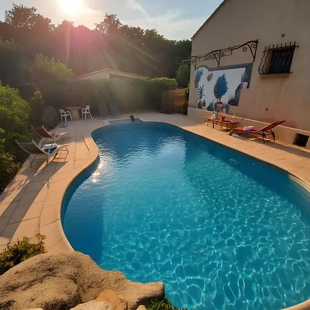1 Piece 16 M2 Climatise 2 Personnes Piscine Partagee * ポルトヴェッキオ