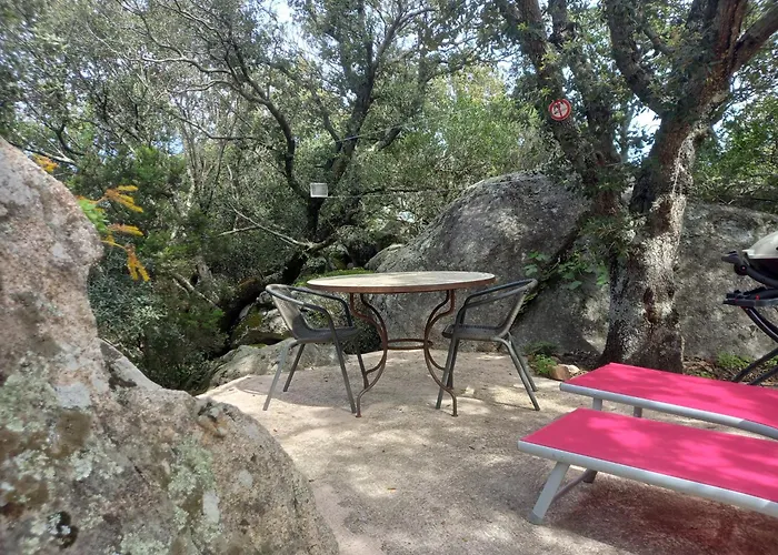 1 Piece 16 M2 Climatise 2 Personnes Piscine Partagee דירה