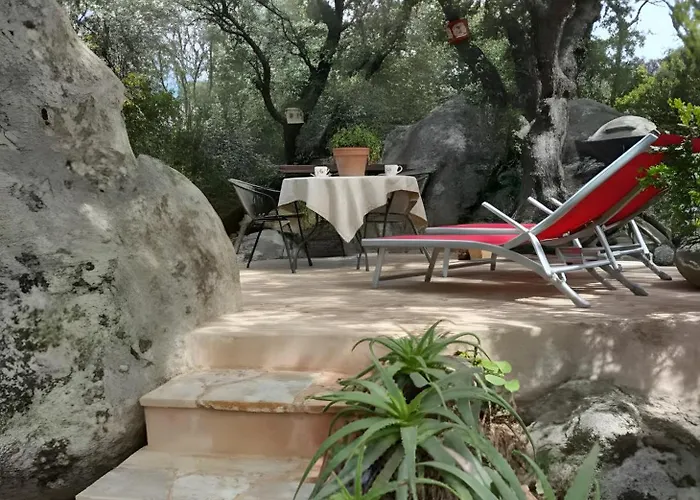 1 Piece 16 M2 Climatise 2 Personnes Piscine Partagee דירה *